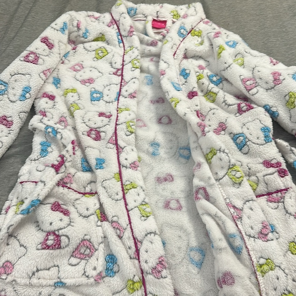Hello Kitty Robe - image 1